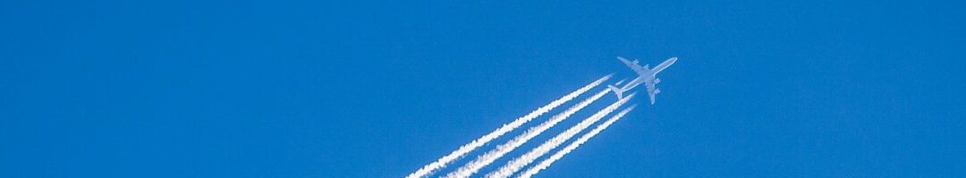 cropped-contrails-1210064_1920-1.jpg